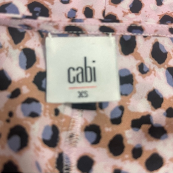 CAbi Seaside Animal Print Cinched Top Extra Small - Picture 5 of 7